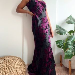 VINTAGE symmetric purple and black floral dress!😍